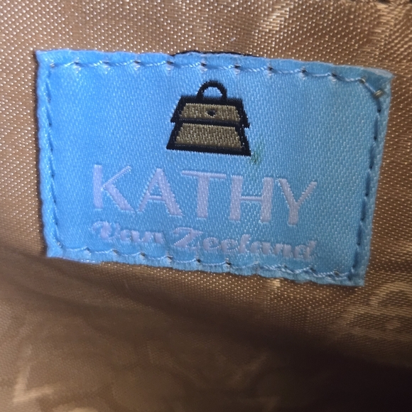 Vintage Kathy Van Zeeland Red and Blue Shoulder Bags - Picture 4 of 12